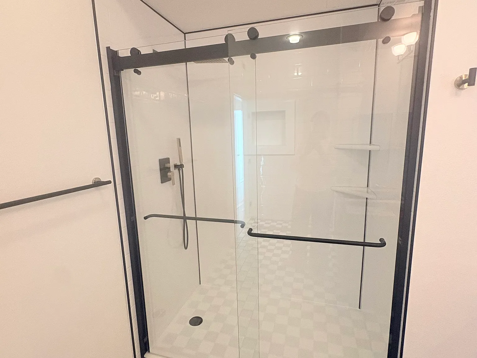 1 bed, 777 sqft, $2,950 — Photo 2