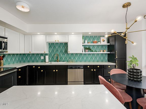 4th image of 1225 E MEDLOCK Drive #206