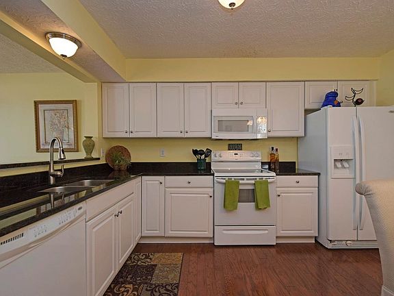2nd image of 4132 Eastvillage Dr