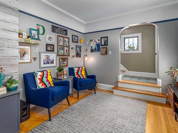 4th image of 4975 N Diversey Blvd