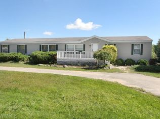 5977 Nineteen Mile Rd NE, Cedar Springs, MI 49319