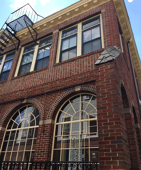 322 Broadway — Photo 1