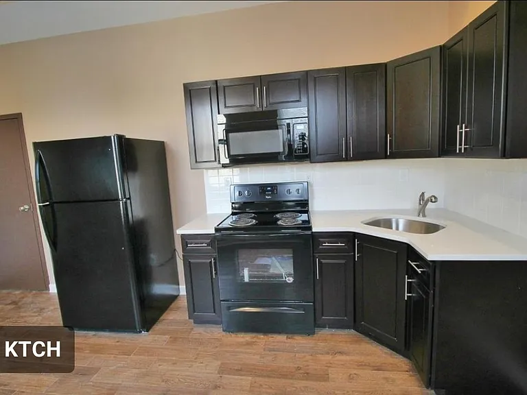4400 Lancaster Ave #2 — Photo 7