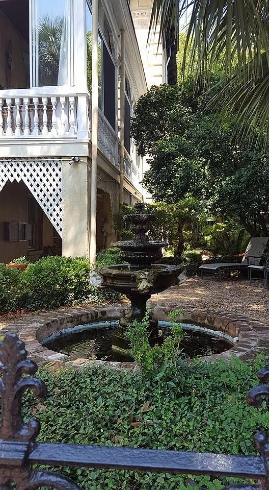 2 bed, 1400 sqft, $2,995 — Photo 3
