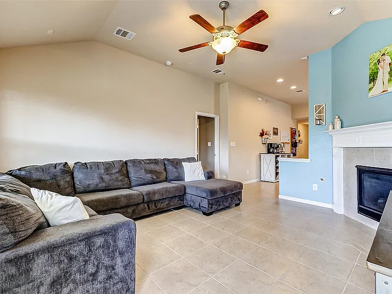 9973 Spring Rock Ln — Photo 11