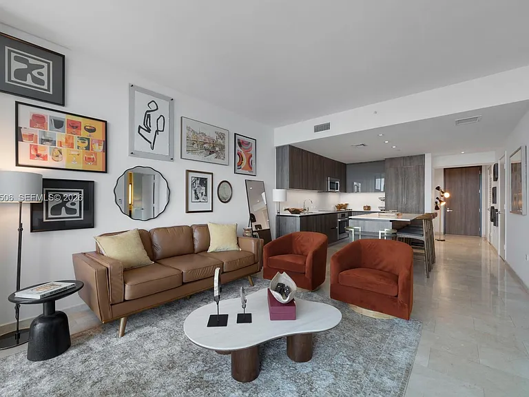 88 SW 7th St #2406 — Photo 4
