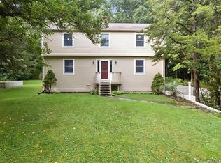 371 Grove Beach Rd N, Westbrook, CT 06498