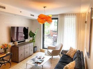 536 E 13th St #2, New York, NY 10009