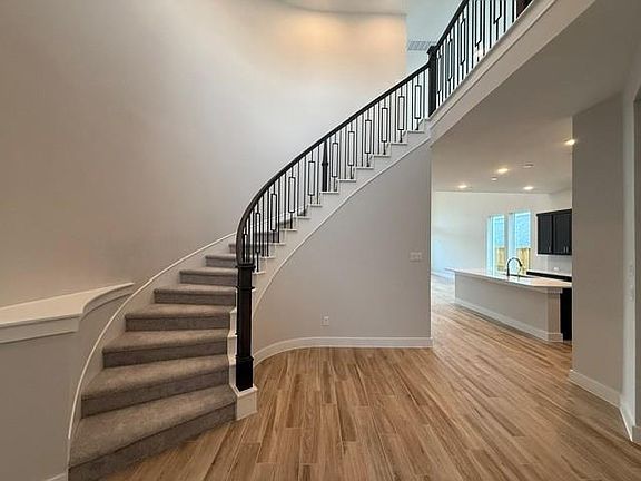 2nd image of 5198 Enchanted Pine Ct