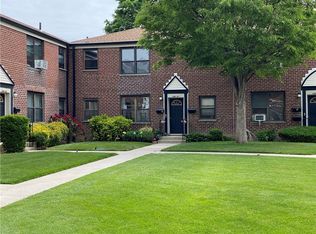 196-47 69th Ave #2, Fresh Meadows, NY 11365