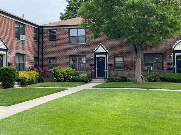 196-47 69 Avenue 2nd floor, Fresh Meadows, NY 11365