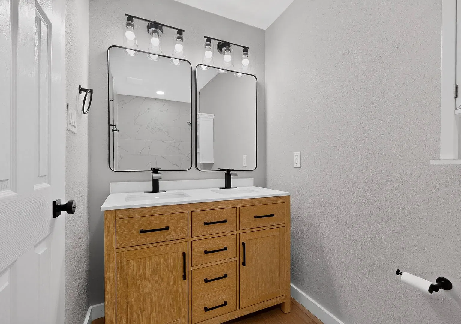 Renovation In Plano Ready To Be Called Home — Photo 3
