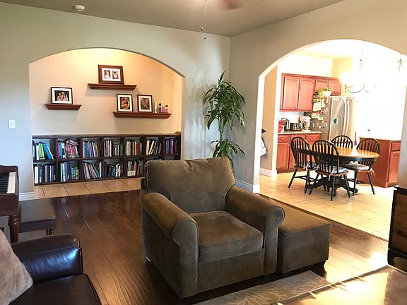 2nd image of 16322 Vallejo Pl