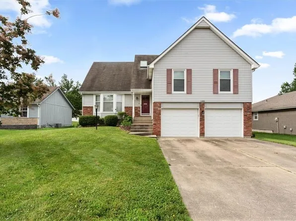 1205 E 118th St, Kansas City, MO 64131