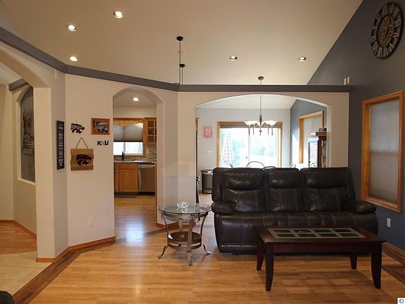 2nd image of 8912 W Canyon Pl