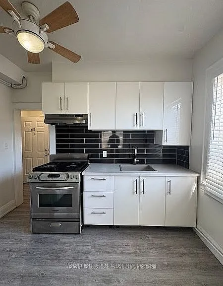 930 Saint Clair Ave W #301 — Photo 1