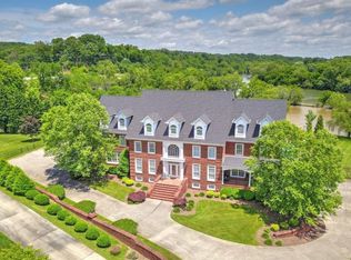 Nottingham Ct, Kingsport, TN 37660