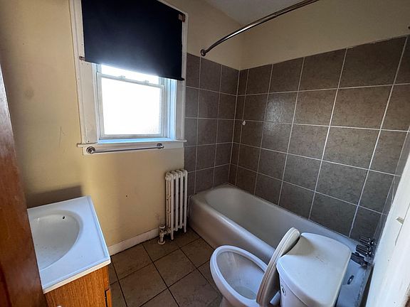 4th image of 2700 N Laramie Ave