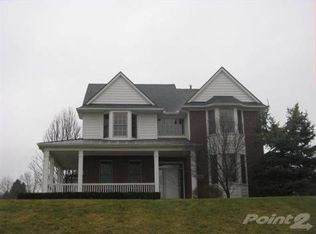 11219 Bayberry Dr, Romeo, MI 48065