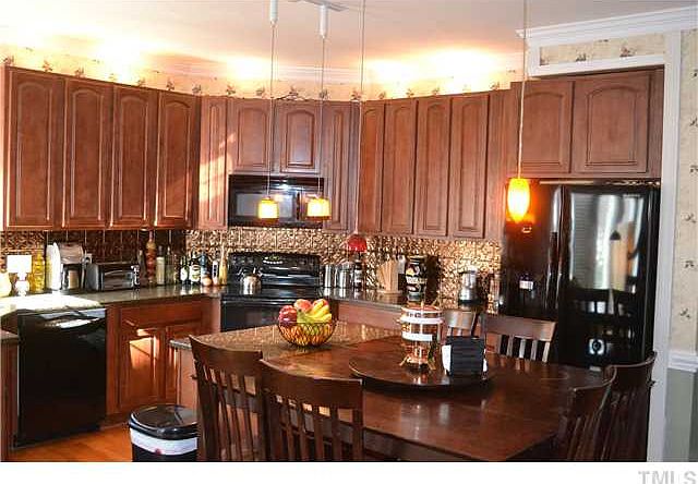 2nd image of 509 Carpenter Town Ln
