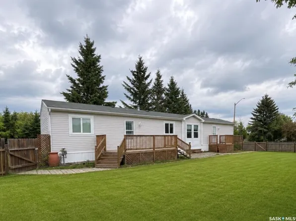 309 2nd AVENUE NW, Goodsoil, SK S0M 1A0