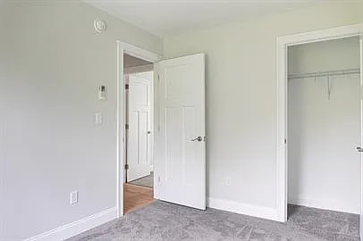 2 Thomas Dr — Photo 14