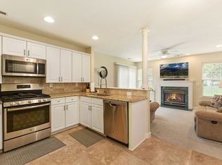 16 Clifford Dr, Mount Laurel, NJ 08054