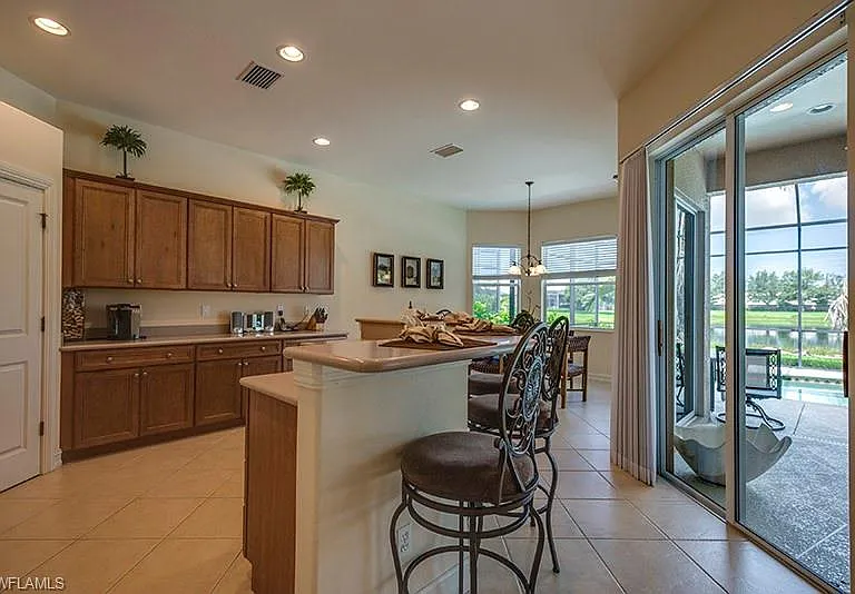 6101 Dogleg Dr — Photo 10