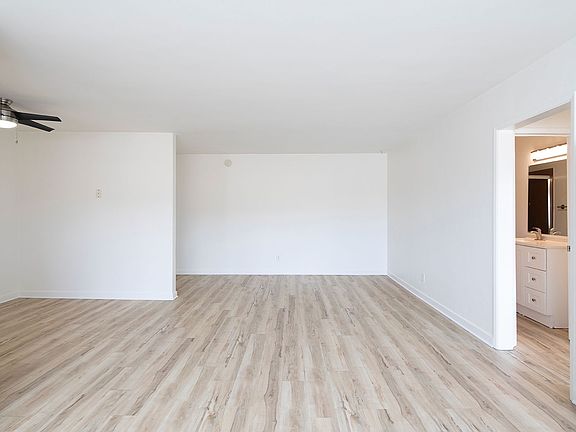 4th image of 4172 Mississippi St APT 5