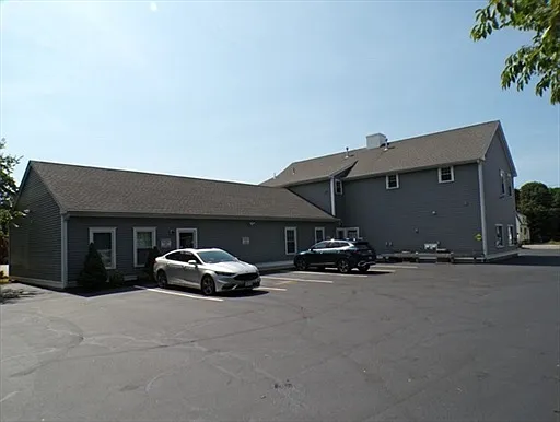 1072 Washington St #3 — Photo 10