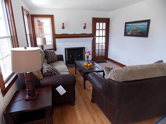 5th image of 1618 Aspen St NW