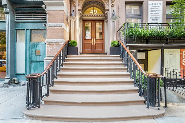 Rented by HH Property Management Services LLC | media 8