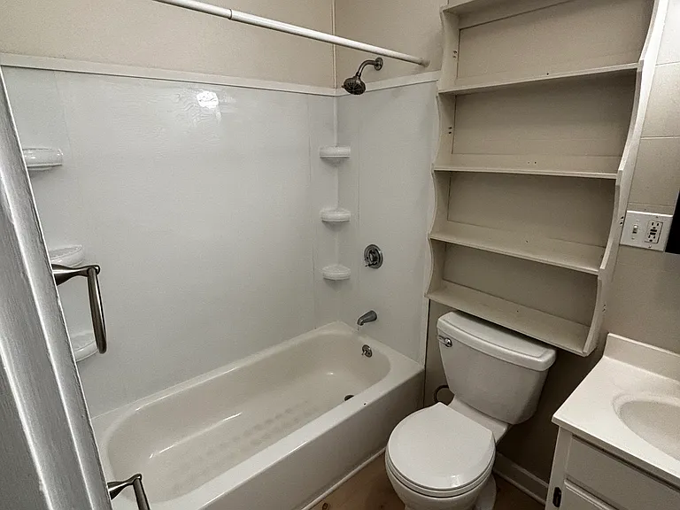 58 Main St #1E — Photo 10