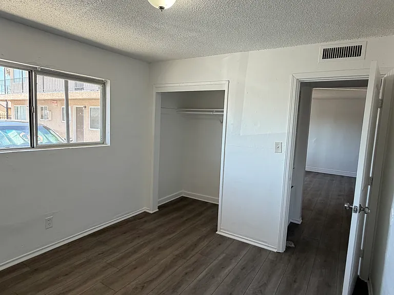 1700 Lincoln St #4 — Photo 1