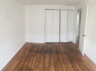 1055 Foxchase Ln, Essex, MD 21221