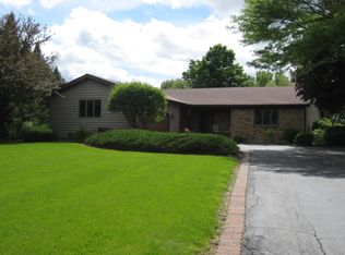 9N780 Apache Run, Elgin, IL 60124