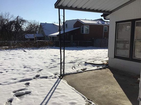 4th image of 1326 Weleba Ave
