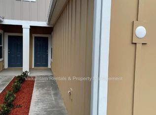 9571 Star Dr, Jacksonville, FL 32256