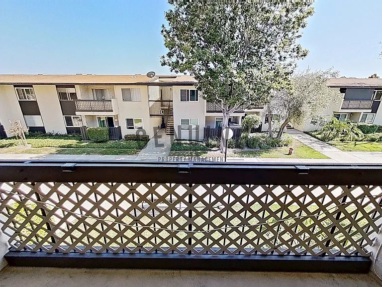 12200 Montecito Rd #K204 — Photo 25