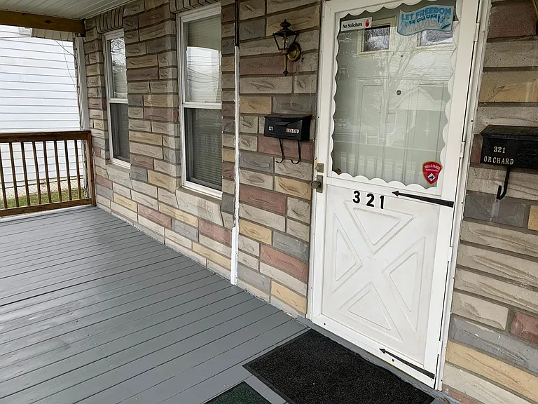 321 Orchard Ave #1 — Photo 2