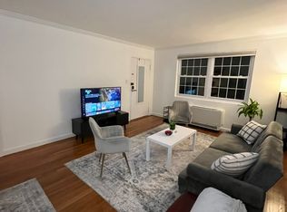 2053 N Woodstock St APT 201, Arlington, VA 22207