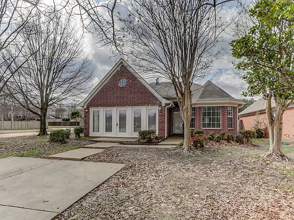 3rd image of 5765 Kayla Dr