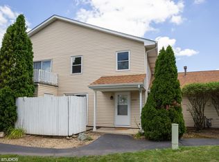 2370 Carnation Dr #2370, Crest Hill, IL 60403