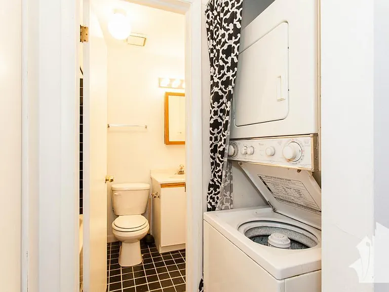 2057 W Dickens Ave #1N — Photo 3
