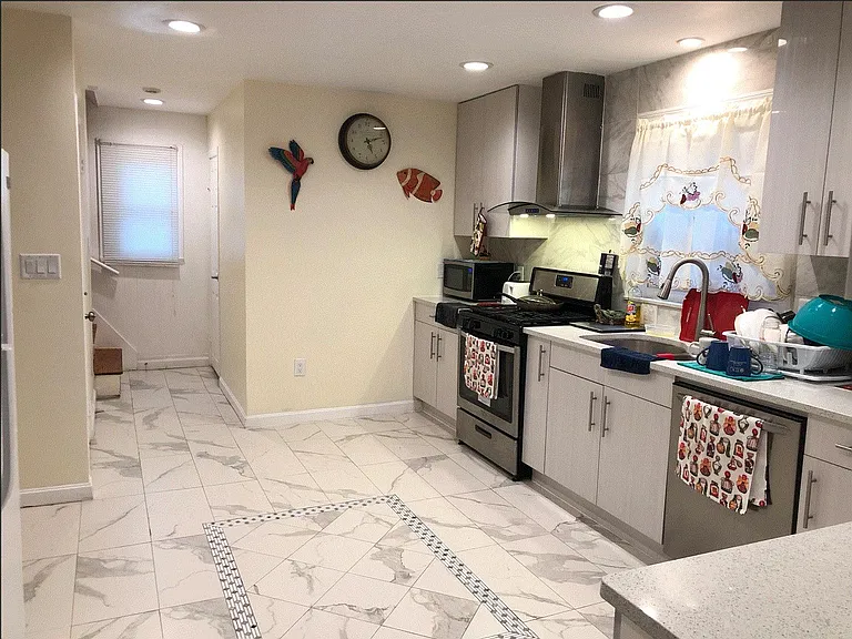 12 Shawmut St #2 — Photo 5