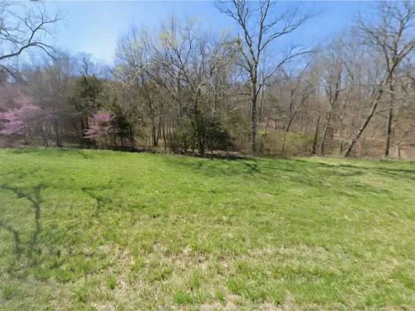 294 Stateline Dr #1, Eureka Springs, AR 72631