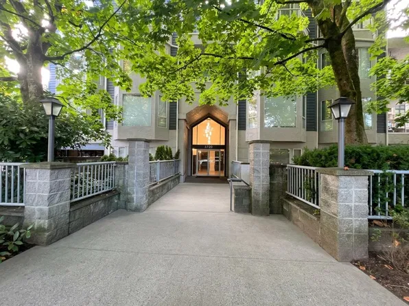 3720 W 8th Ave #203, Vancouver, BC V6R 1Z3