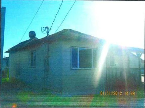 5th image of 518 1/2 W Market St