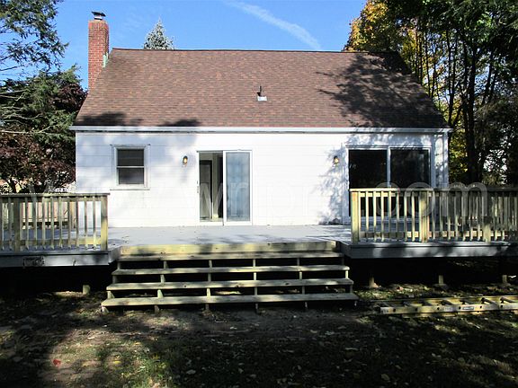 3rd image of 6 Manor Pl