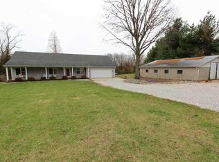 5760 S 850 W, Owensville, IN 47665